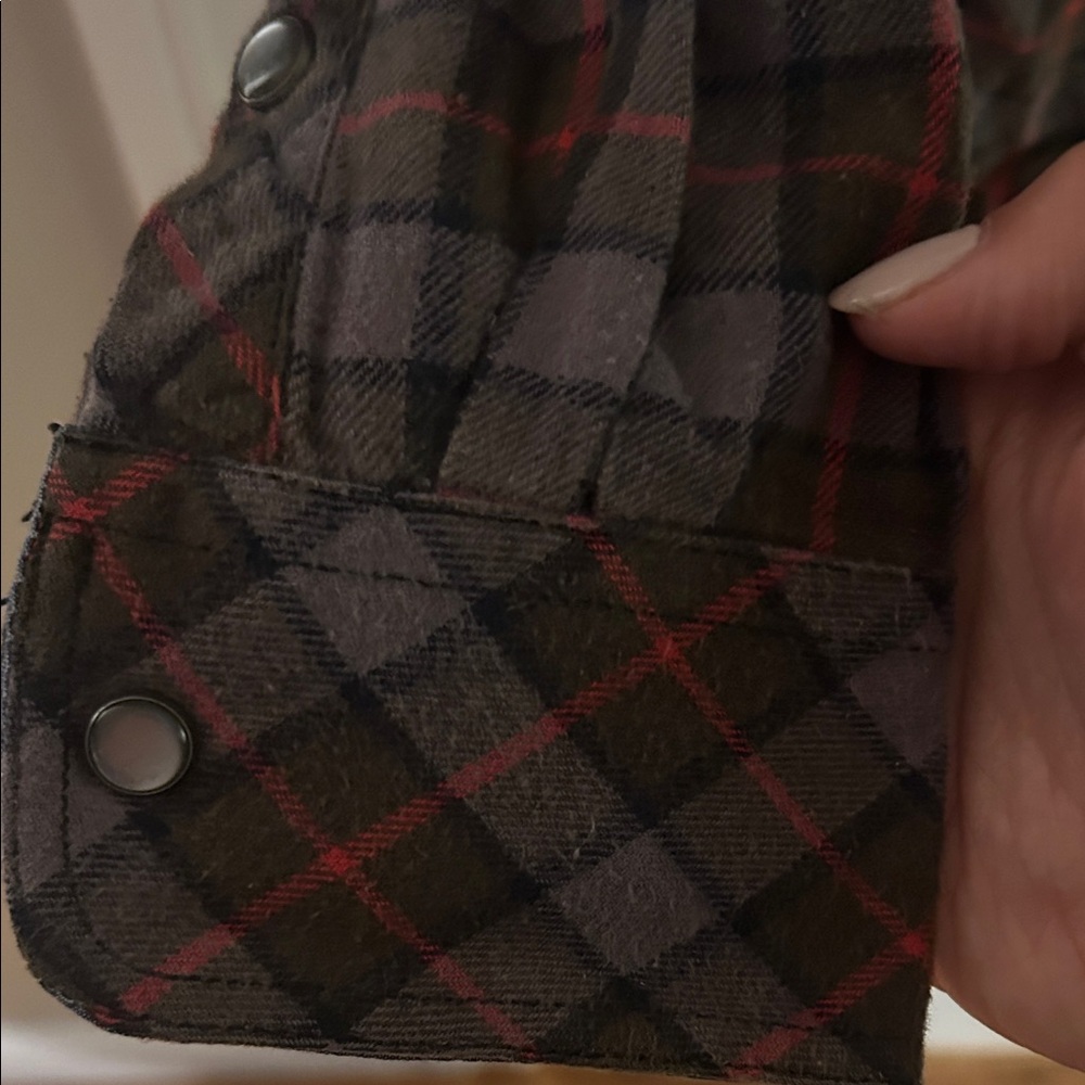 Plaid Flannel Button-Up Shirt - Picture 4 of 5